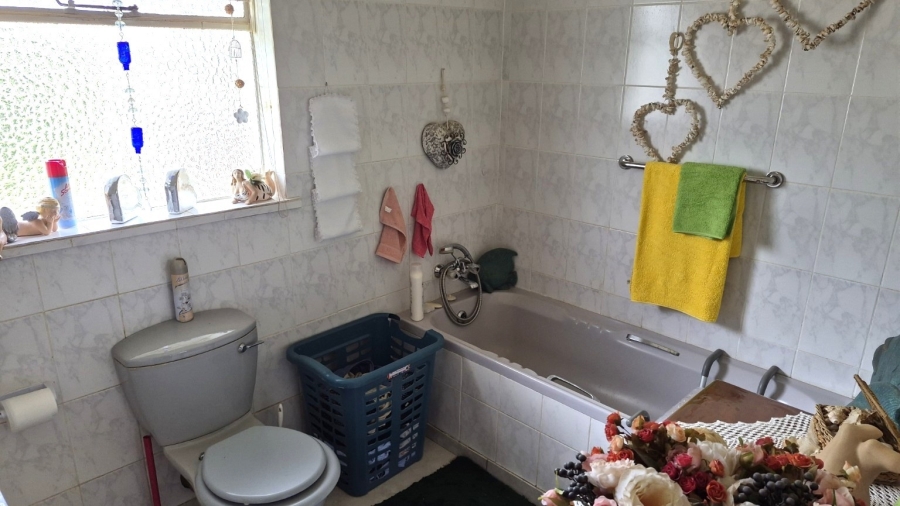 3 Bedroom Property for Sale in Flamwood North West